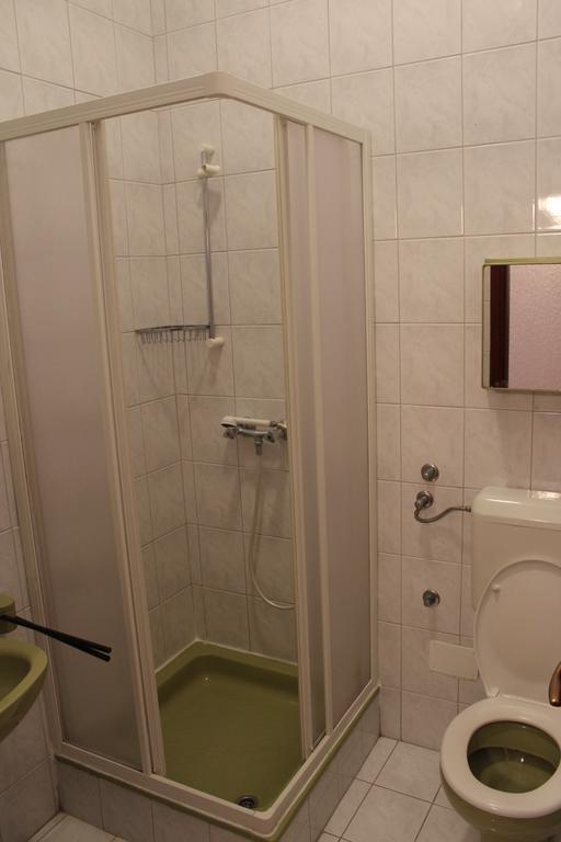 Apartments Marszalek Novalja Chambre photo