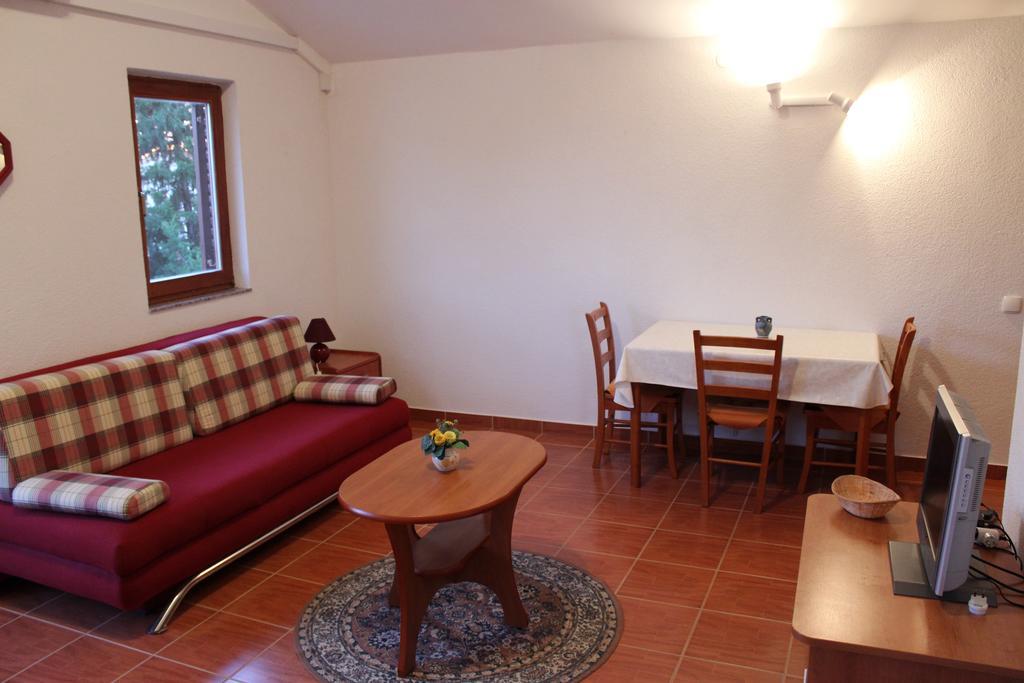 Apartments Marszalek Novalja Chambre photo